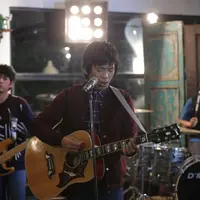 Meski tidak menyebut secara pasti angka yang mereka keluarkan, namun Rian menyebut bahwa pembuatan video klip ini setara dengan pebuatan empat video klip sebelumnya. (Andy Masela/Bintang.com)