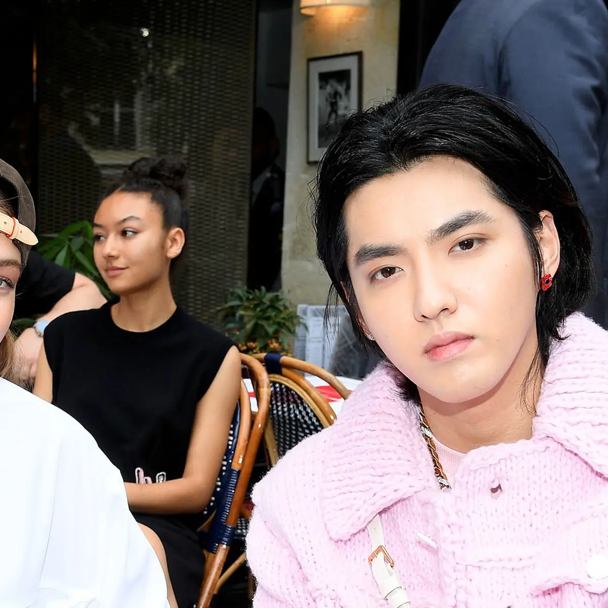 Gaya Stylish Gigi Hadid dan Kris Wu di Paris Men Fashion Week 2019