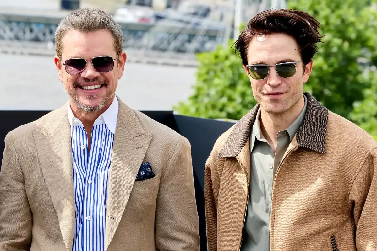 Matt Damon dan Robert Pattinson di London pada 5 Juli 2026. (Tim P. Whitby/Getty/AFP)