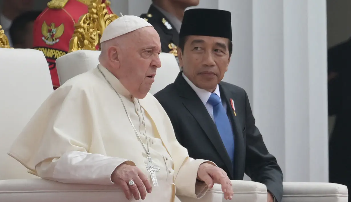 Selain pertemuan kenegaraan, Paus Fransiskus juga akan menghadiri sejumlah kegiatan keagamaan. Salah satunya misa akbar di Gelora Bung Karno yang akan dihadiri 80 ribu orang. (BAY ISMOYO / POOL / AFP)