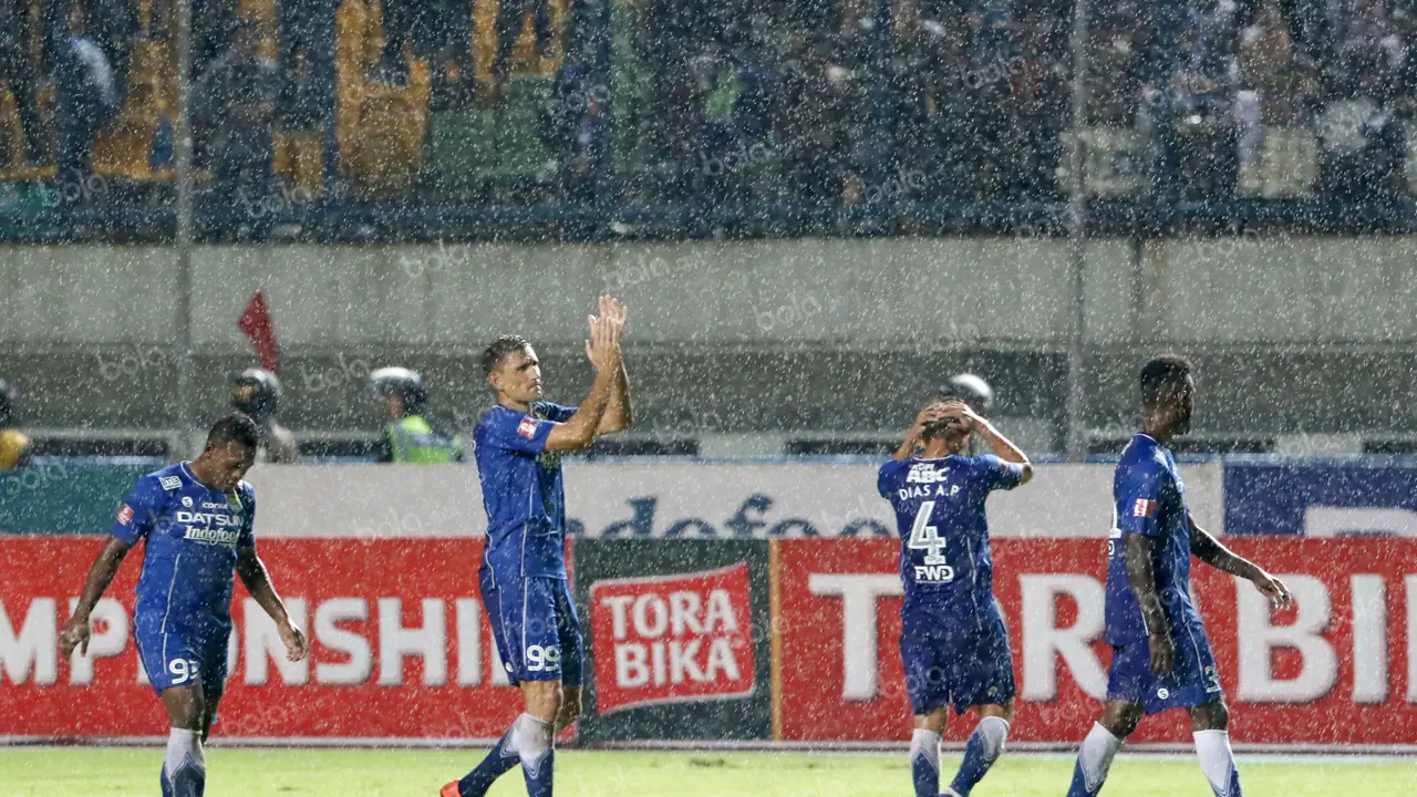 Galeri Aksi Maung Bandung vs Macan Kemayoran