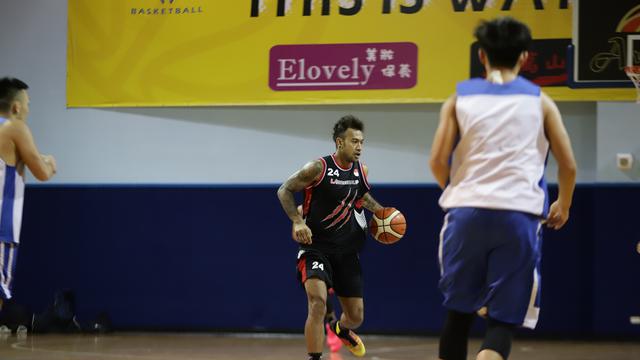 LA Streetball Challenge The World