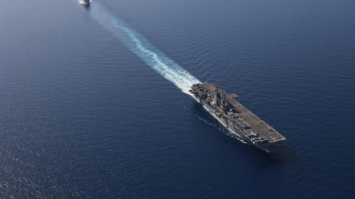Jika Iran Tutup Selat Hormuz Bakal Dongkrak Harga Minyak, Pengamat Bilang Begini