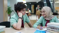 Streaming Series Indonesia Terbaru Di Luar Nurul: Kisah Perjodohan di SMA Elite Tayang di Vidio