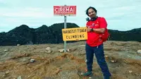 Makki Parikesit saat menjelajah beberapa Gunung di Jawa dan NTB (Istimewa)