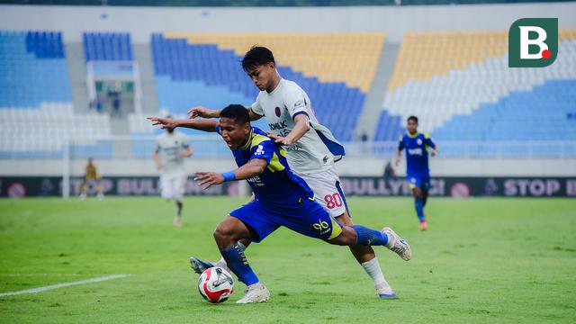 Salim Tuharea dan Hokky Caraka - Arema FC Vs Persita Tangerang di BRI Super League 2025/2026