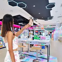 A.S. Watson berinovasi dalam mengadirkan solusi perawatan kulit bertenaga kecerdasan buatan (AI) melalui L'Oréal ModiFace di Asia