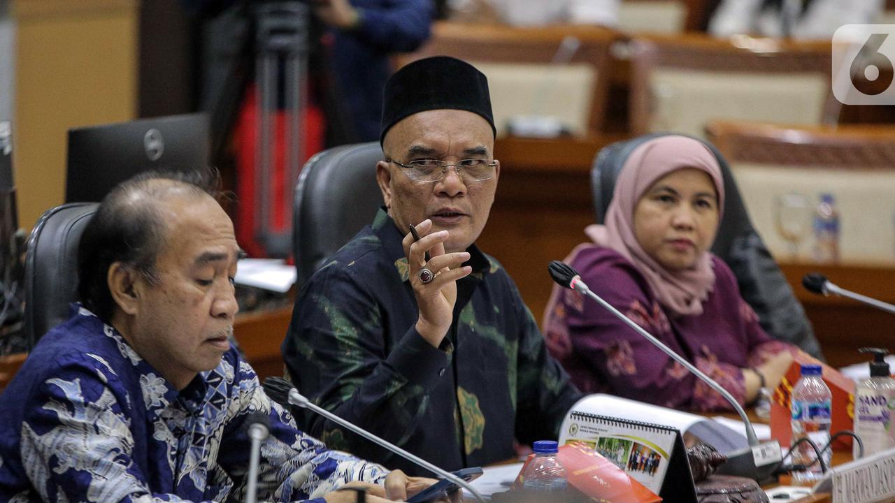 VIDEO: Komisi VIII Ingatkan Kemenag Soal Siskohat Singgung Nangis Saat Rapat: Malu Kita!