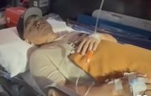 Potret Wendi Cagur Tiba-tiba Dilarikan ke Rumah Sakit Pakai Ambulans, Kondisi Terbaring Lemas & Tangan Diinfus