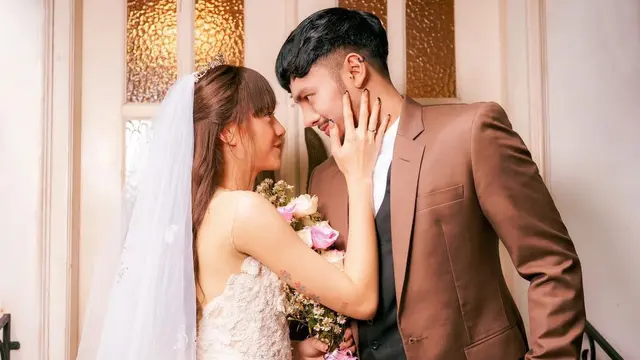 6 Potret Dara The Virgin dan Tyo Anak Bintang, Mesra Pakai Baju Pengantin