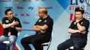 COO Vidio Hermawan Sutanto (kiri) bersama Ketua III Bidang Kompetisi dan Pertandingan PP PBVSI Hanny S. Surkatty (tengah) serta Direktur Moji Hendy Lim (kanan) saat jumpa pers Livoli 2022 di SCTV Tower, Jakarta, Rabu (21/9/2022). Liga Voli Indonesia (Livoli) akan kembali digelar pada tahun setelah vakum selama dua tahun akibat pandemi Covid-19. (Liputan6.com/Herman Zakharia)