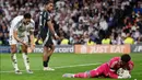 Bertanding di hadapan pendukung sendiri, Real Madrid harus mengakui keunggulan Arsenal dengan skor 1-2. (OSCAR DEL POZO/AFP)