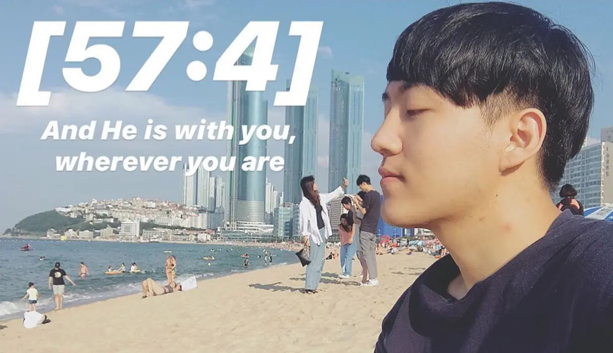 Tak jarang di dalam postingannya ia mengunggah petikan ayat Al-Quran. Jay Kim pun juga mengubah namanya menjadi Daud Kim. (Liputan6.com/IG/@jaehan9192)