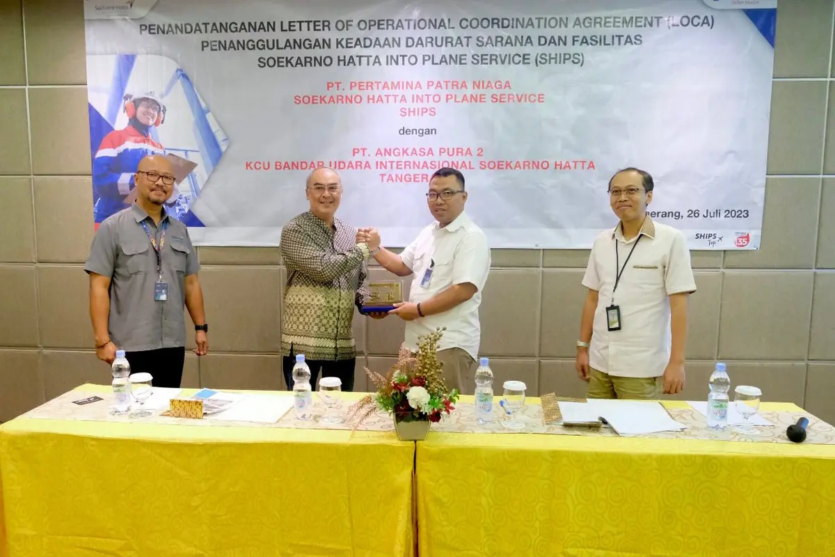 PT Pertamina bekerjasama dengan PT Angkasa Pura II terkait kerjasama penanggulangan keadaan darurat Soekarno Hatta Into Plane Service.