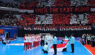 Indonesia hanya mampu mencetak empat gol dari enam penendang, sementara Iran tampil lebih efektif dengan memasukkan lima dari enam kesempatan. Tampak dalam foto, pendukung Timnas Futsal Indonesia saat memberikan dukungan kepada Garuda Asia saat melawan Iran pada final Piala Asia Futsal 2026 di Indonesia Arena, Kompleks Gelora Bung Karno, Senayan, Jakarta, Sabtu (7/2/2026). (Bola.com/Bagaskara Lazuardi)
