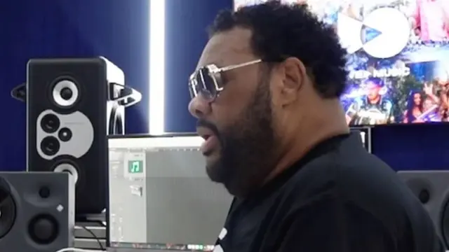 Fatman Scoop (https://www.instagram.com/p/C-nMQ9QSuoU/?img_index=1)
