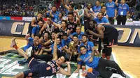 Pelita Jaya Jakarta berhasil mengakhiri paceklik gelar di liga bola basket nasional selama 26 tahun. (Liputan6.com/Thomas)