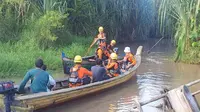 Basarnas Kota Pangkalpinang saat melakukan operasi pencarian korban hilang diterkam buaya di&nbsp;Sungai Menduk. (Liputan6.com/ Dok Basarnas Pangkalpinang)