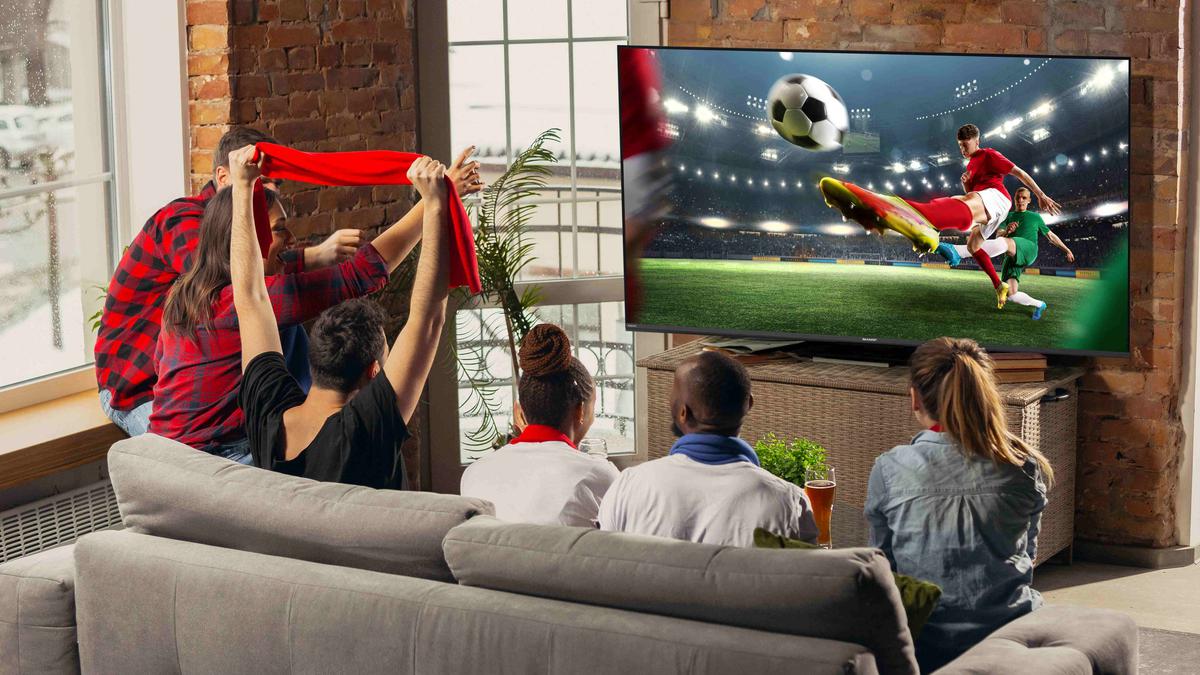 Tonton Film Lebih Jernih & Stylish: Sharp AQUOS QLED 4K HL6500i & HJ6000i Hadir untuk Urban Living!