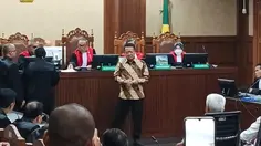 Febrie Adriansyah Tiba untuk Sidang Perdana, Ini Penampilannya