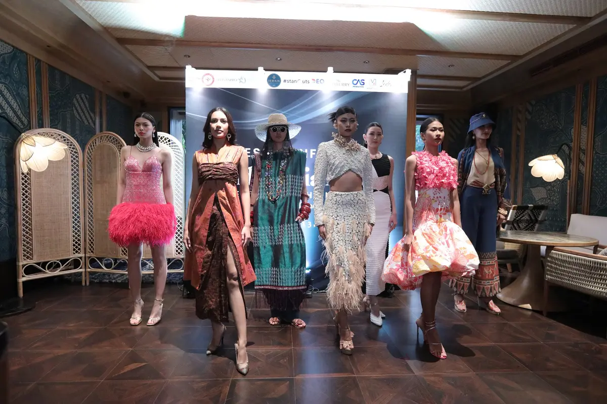 7 Brand Fashion RI akan Unjuk Karya di New York Fashion Week, Ivan Gunawan hingga Didiet Maulana