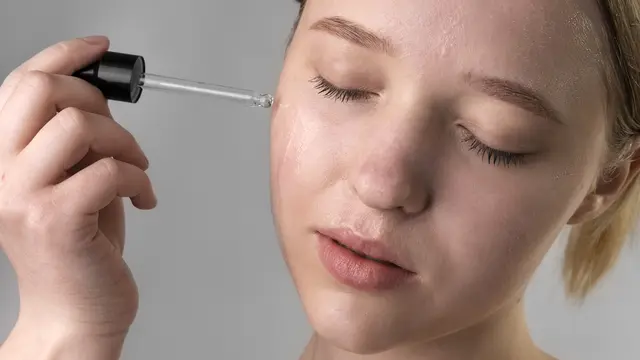 5 Bahan Aktif Skincare yang Paling Dibutuhkan Kulit di Usia 40-an - 1