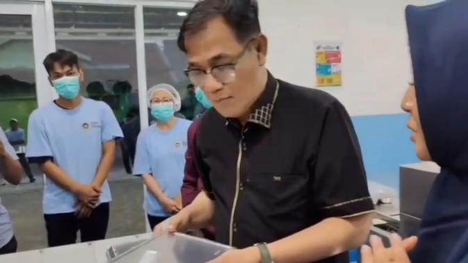 Inovasi SPPG Semanggi 2 Surakarta: Teknologi UV Revolusioner Jamin Higienitas, Pukau Budiman Sudjatmiko
