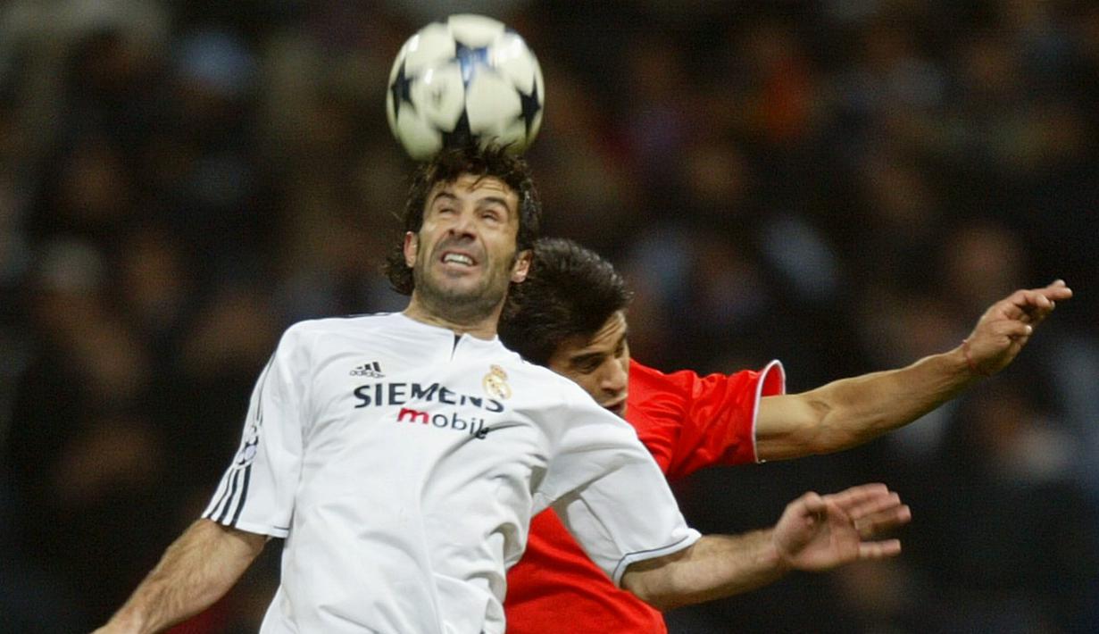 Rekor transfer Hernan Crespo tak bertahan lama. Pada tahun yang sama, Luis Figo didatangkan Real Madrid dari rival abadinya Barcelona senilai 37 juta poundsterling. (AFP/Christophe Simon)