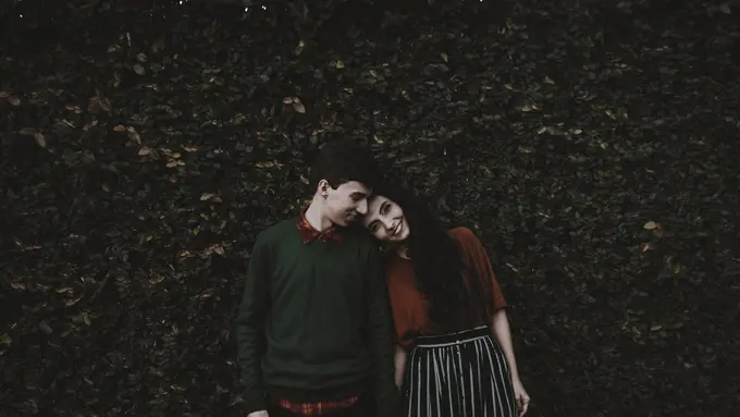 [bintang] 3 Zodiak yang Kalau Pacaran Seriusnya 1000 Persen