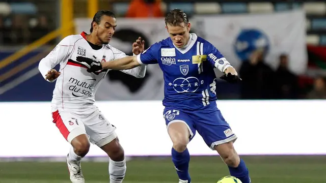 Jerome Rothen (kanan)