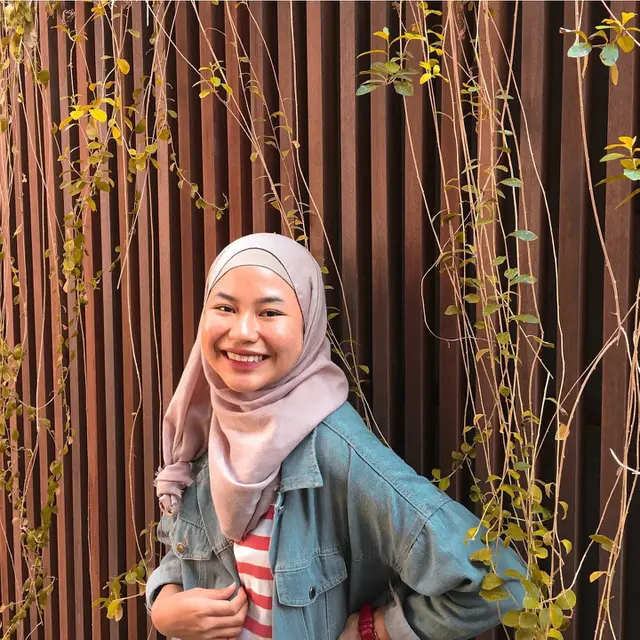 6 Potret Hada Layalia Adik Perempuan Adly Fairuz, Curi Perhatian