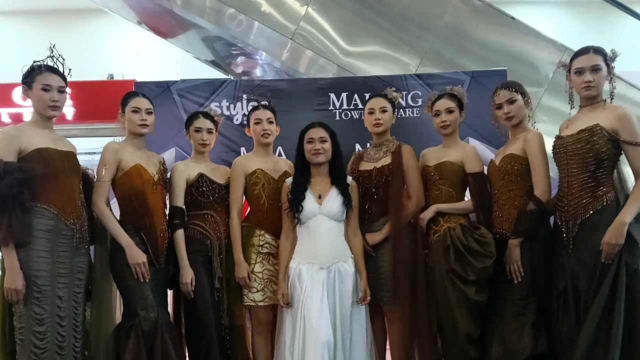 (Foto: Dok. Koleksi Pribadi Migi Rihasalay)