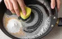 Bahan Dapur Ini jadi Trik Ampuh Bersihkan Bagian Dalam Teflon Gosong Tanpa Merusak Permukaan