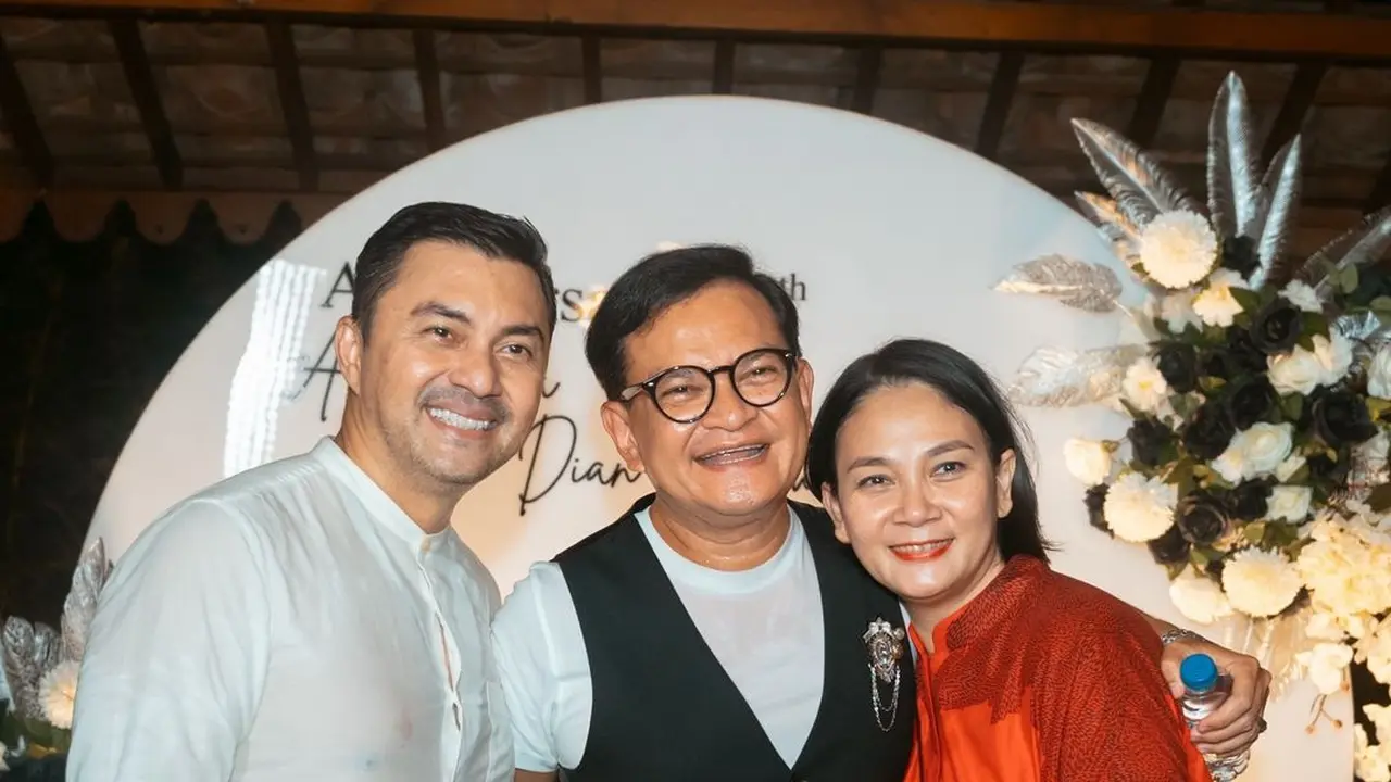 Potret Hedi Yunus di acara ulang tahun pernikahan ke-25 Anjasmara dan Dian Nitami (Sumber: Instagram/@hedi_yunus)