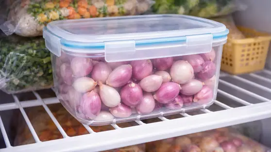Cara Menyimpan Bawang Kupas dalam Jumlah Banyak agar Tetap Segar dan Tidak Berlendir
