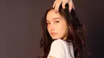 Berikut merupakan salah satu potret Nong Poy tanpa makeup yang terlihat begitu cantik, bahkan dipuji lebih cantik dari seorang wanita tulen. Hingga kini dirinya mengaku tidak pernah mengubah wajahnya.(Liputan6.com/IG/@poydtreechada)