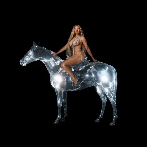 Beyonce di sampul album Renaissance