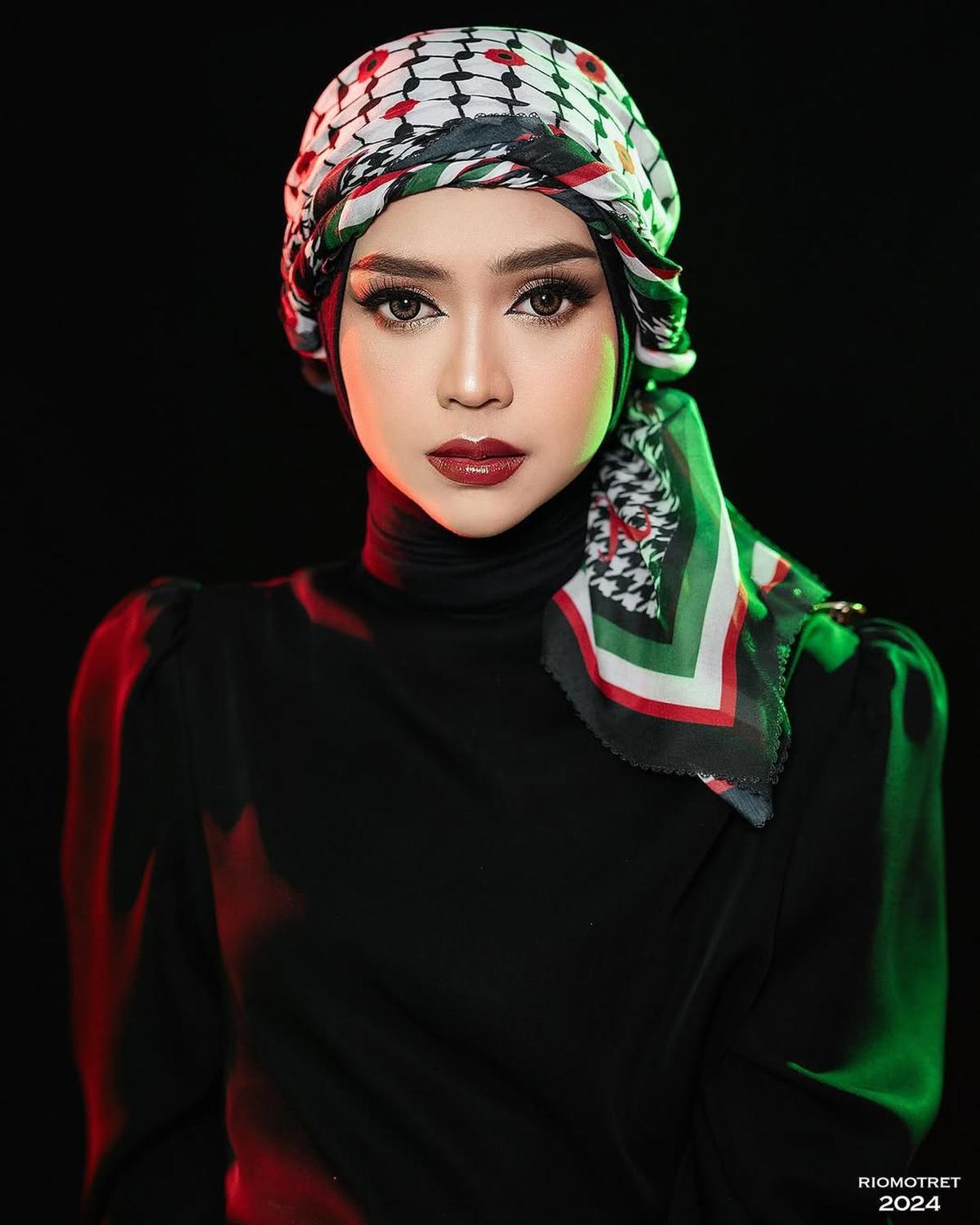 Potret Ria Ricis dengan Outfit Serba Hitam yang Elegan dan Stylish