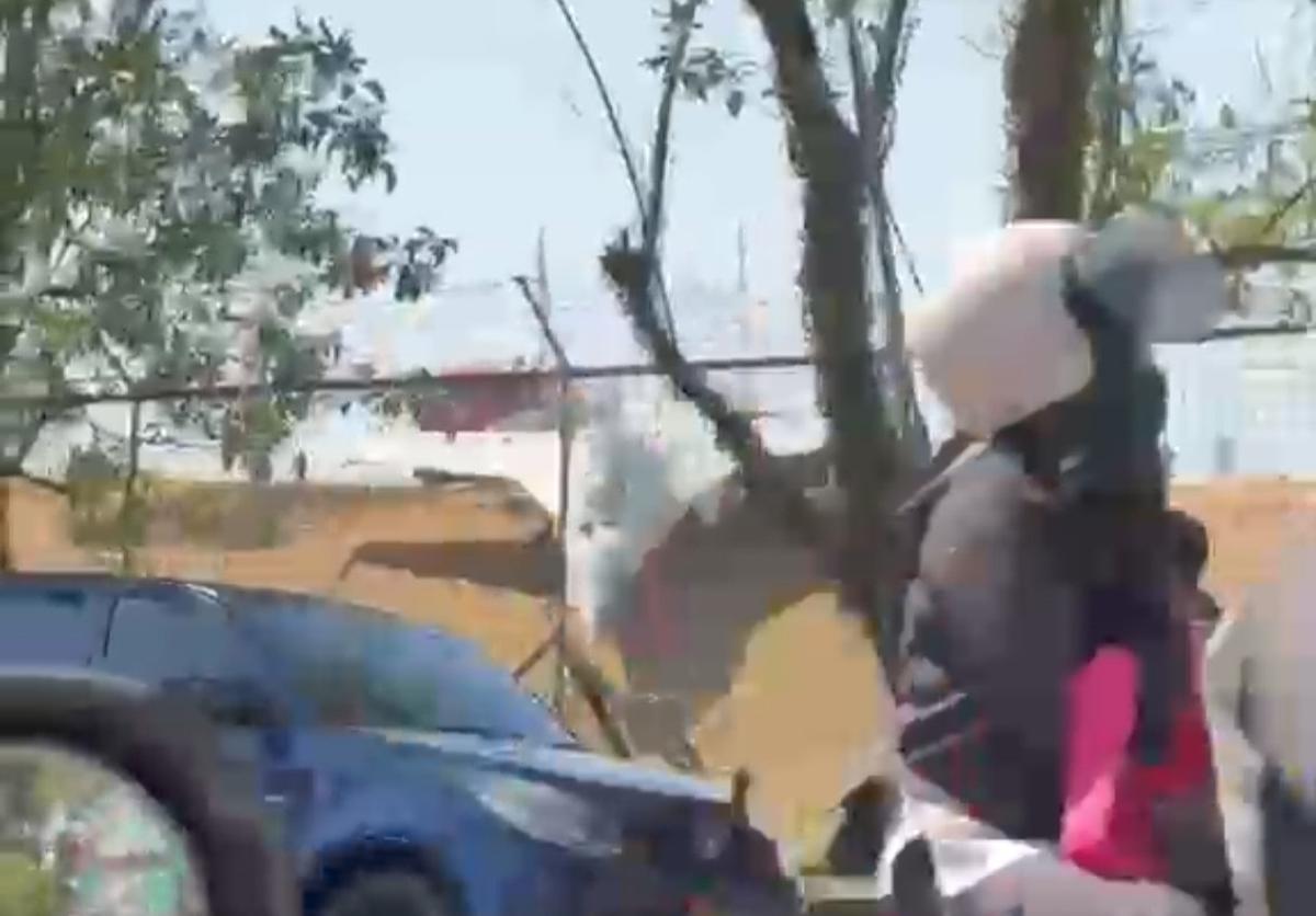Viral Pesawat Sukhoi Tergelincir Ujung Landasan Bandara Sultan Hasanuddin