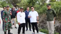 Wakil Bupati (Wabup) Kukar Rendi Solihin tinjau jalan baru di Desa Karya Jaya, Kecamatan Samboja, Kabupaten Kutai Kartanegara.