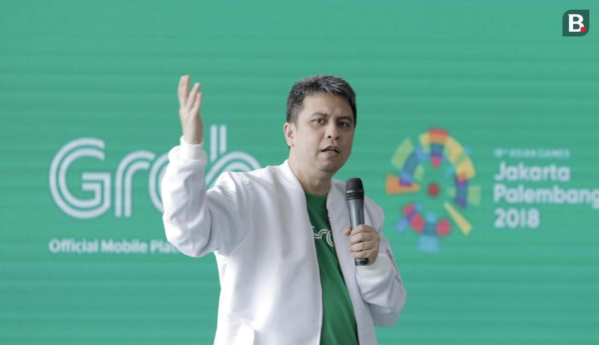 Managing Director Grab Indonesia, Ridzki Kramadibrata, saat peluncuran kampanye "Kemenangan Itu Dekat" di Yogyakarta, Rabu (18/7/2018). Kampanye tersebut untuk mengobarkan semangat kemenangan di Asian Games 2018. (Bola.com/M Iqbal Ichsan)