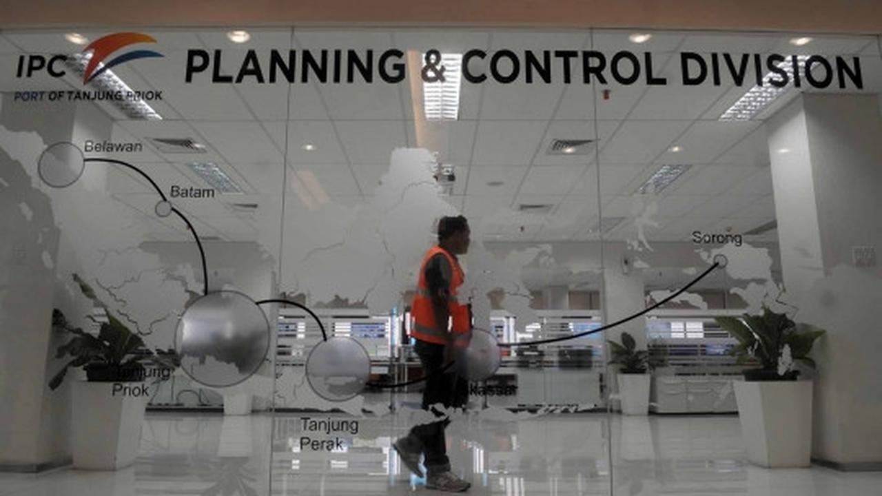Mengawasi dwelling time dari Gedung Planning dan Control Division