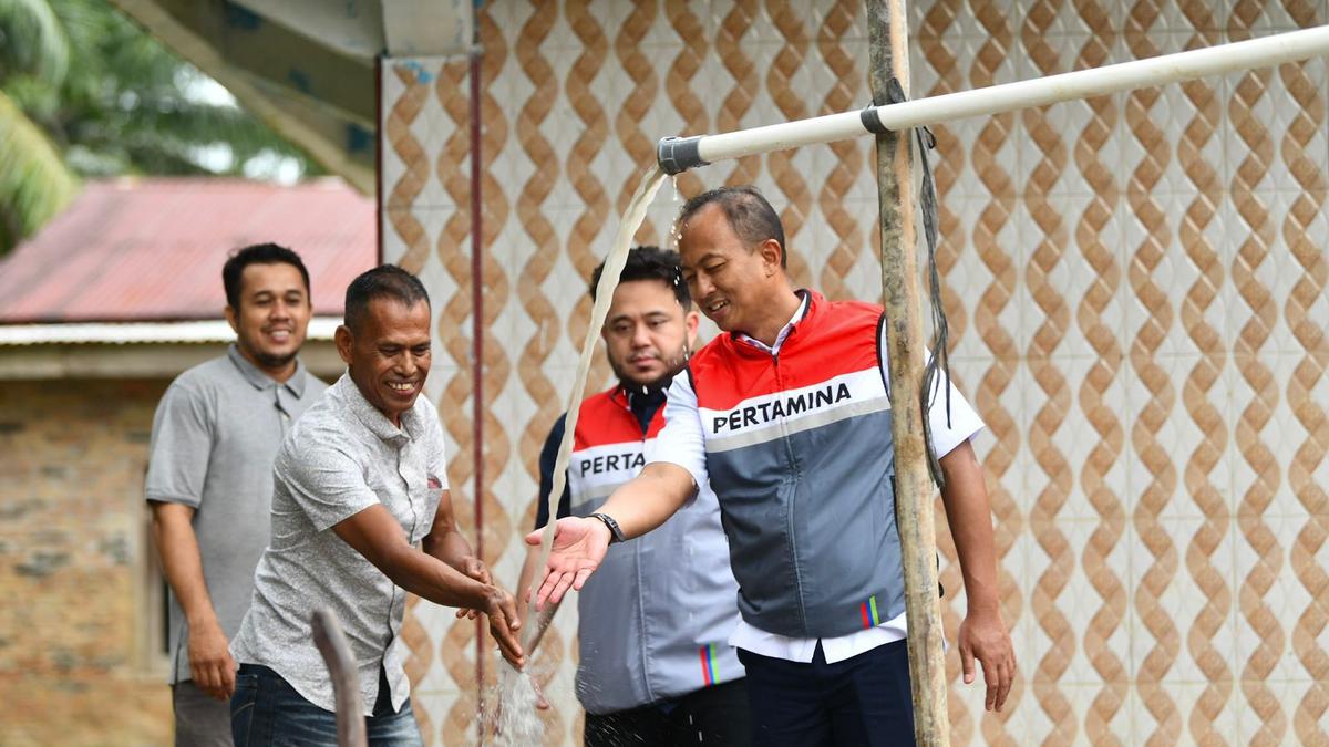 Pertamina Hadirkan Akses Air Bersih dari Papua hingga Sumatra pada Hari Air Sedunia