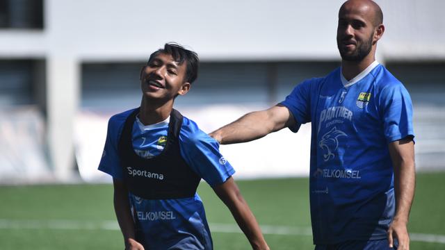 Muhammad Rashid, Beckham Putra, Persib Bandung