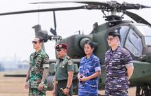 Pakai Seragam TNI, 7 Foto Renatta Moeloek Yang Terlihat Gagah dan Bikin Pangling!