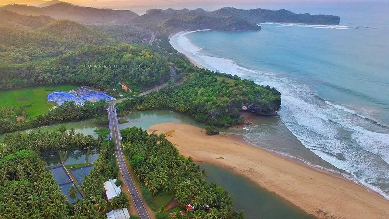 Pantai Soge, Objek Wisata Wajib Yang Ada di Pacitan