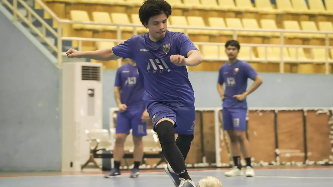Atta Halilintar bersama timnya, Pendekar United.