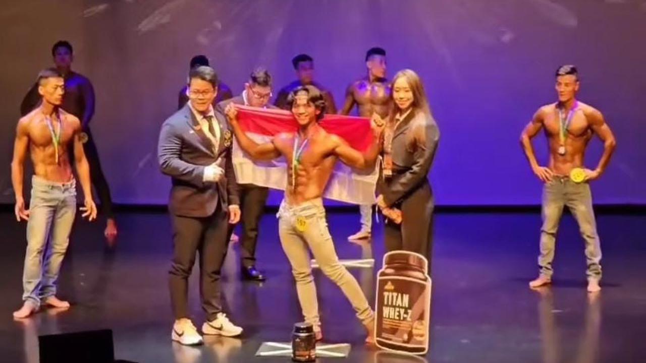 Badan Kekar Berotot, Pedangdut Rizki dan Ridho Juara 1 Kompetisi Binaraga di Singapura