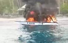 Detik-Detik Boat Snorkeling Terbakar di Bali, Turis Asing Panik Lompat ke Laut