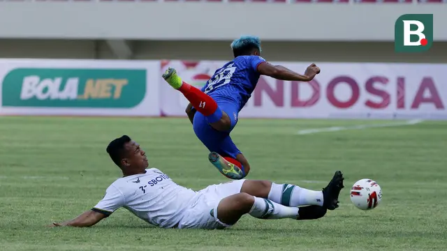 FOTO: Arema FC Tahan Imbang Persikabo 1973 1-1 dalam Partai Pembuka Piala Menpora 2021 - Wawan Febriyanto; Kushedya Hari Yudo